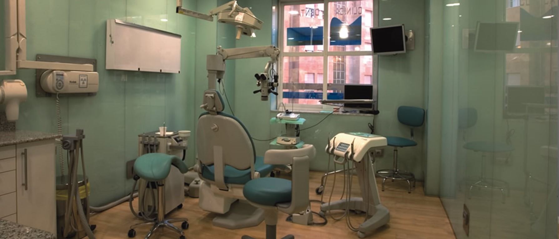 clínica-dental-sala-tratamientos